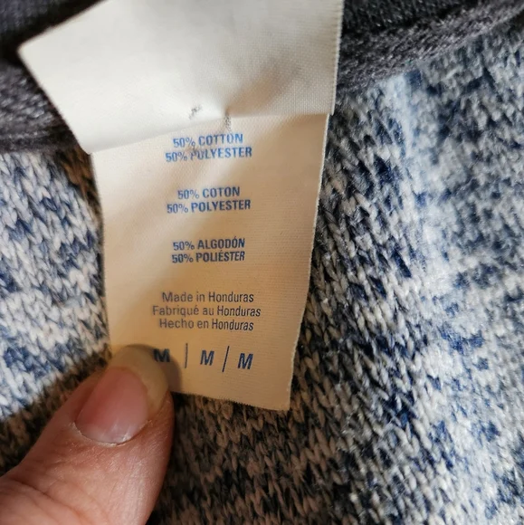 Dolly Parton Sweatshirt - Picture 4 of 5